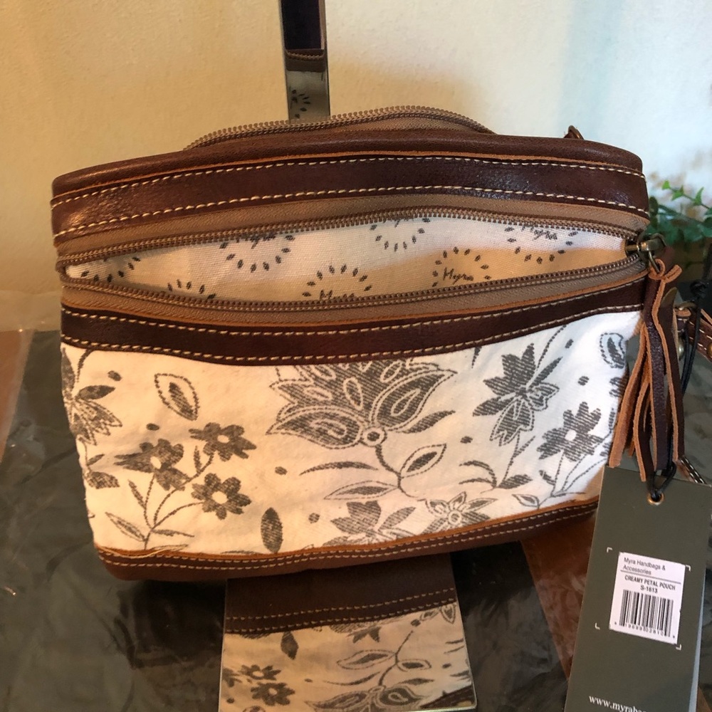 Myra Bag Creamy Petal Pouch NWT - Picture 4 of 7